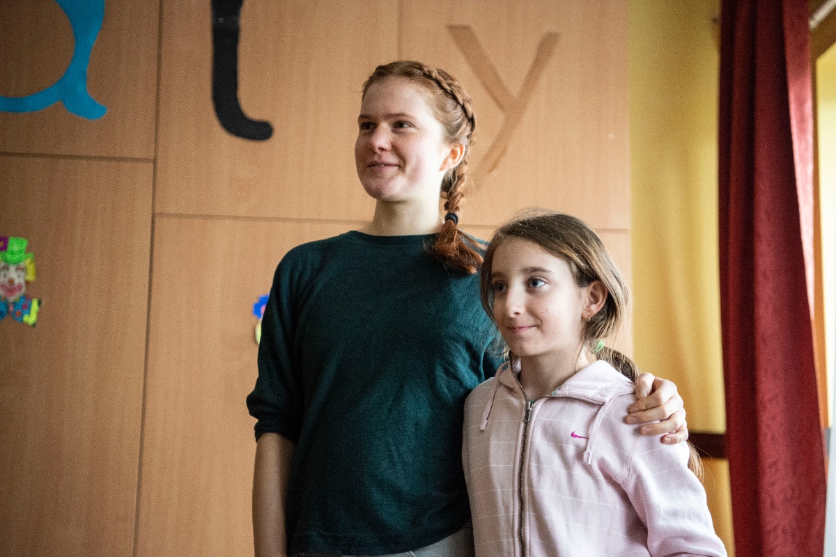 A tarnabodi gyerekek fantasztikus tanárok – Egy német önkéntes élményei 