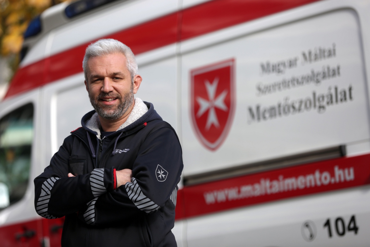 Kovács Bence | Szabján Imre a Máltai Szeretetszolgálat vészhelyzetkezelési vezetője, a Máltai Mentőszolgálat mentőszakápolója