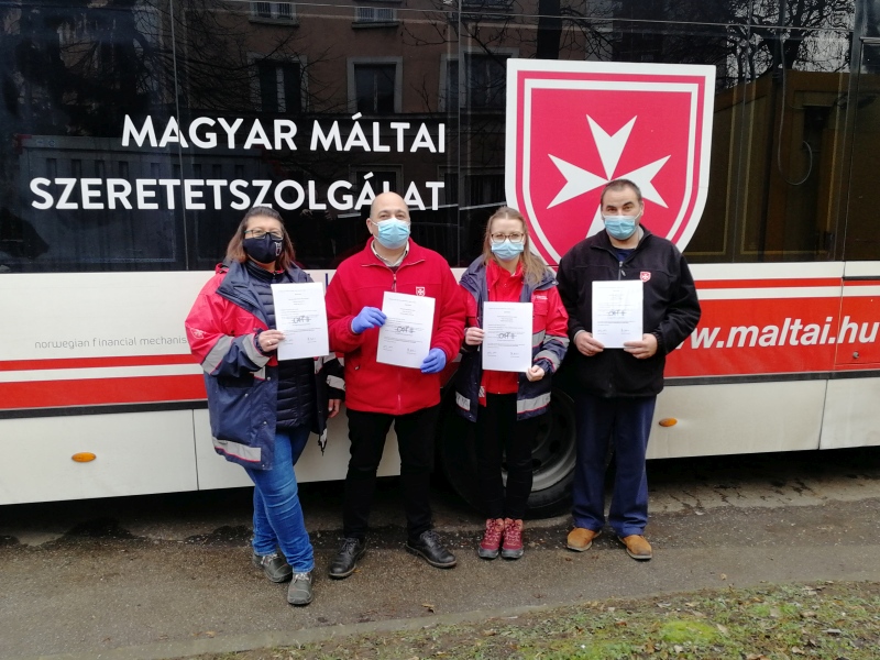 Bővített fokozatú sugárvédelmi vizsgát tettek a máltai tüdőszűrő busz munkatársai