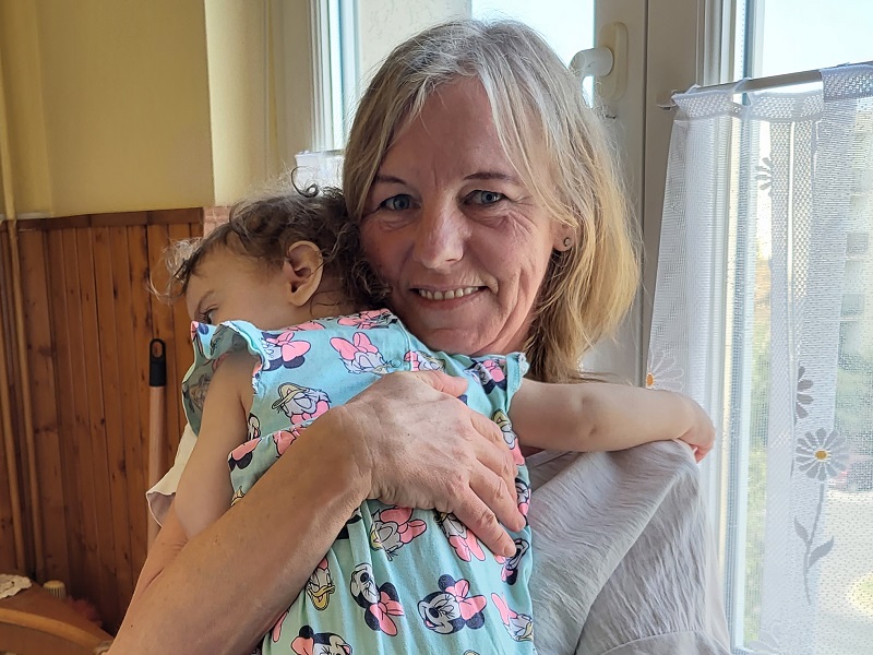 „Tizenhat gyerekem van. Kettőt én szültem” – történetek egy Máltai nevelőszülő életéből