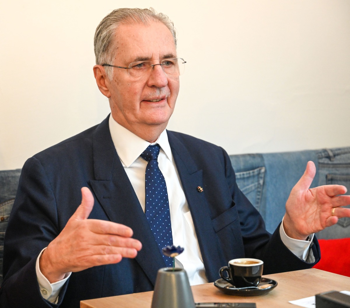 Majoros Árpád | Dr. Heinz Hafner Ausztria három szövetségi elnökének volt közvetlen munkatársa