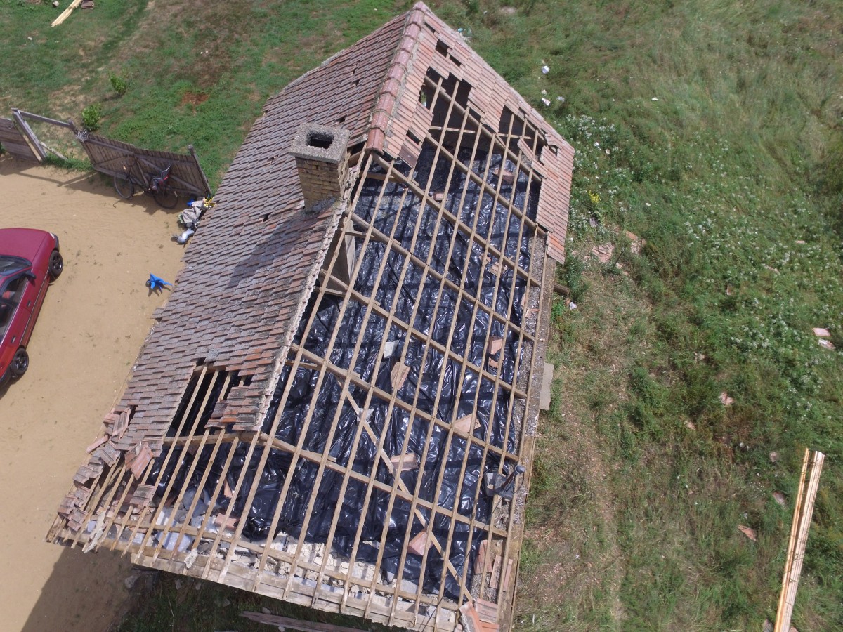 Országos Katasztrófavédelmi Főigazgatóság - 79 ház teteje rongálódott meg Nyírkarászon