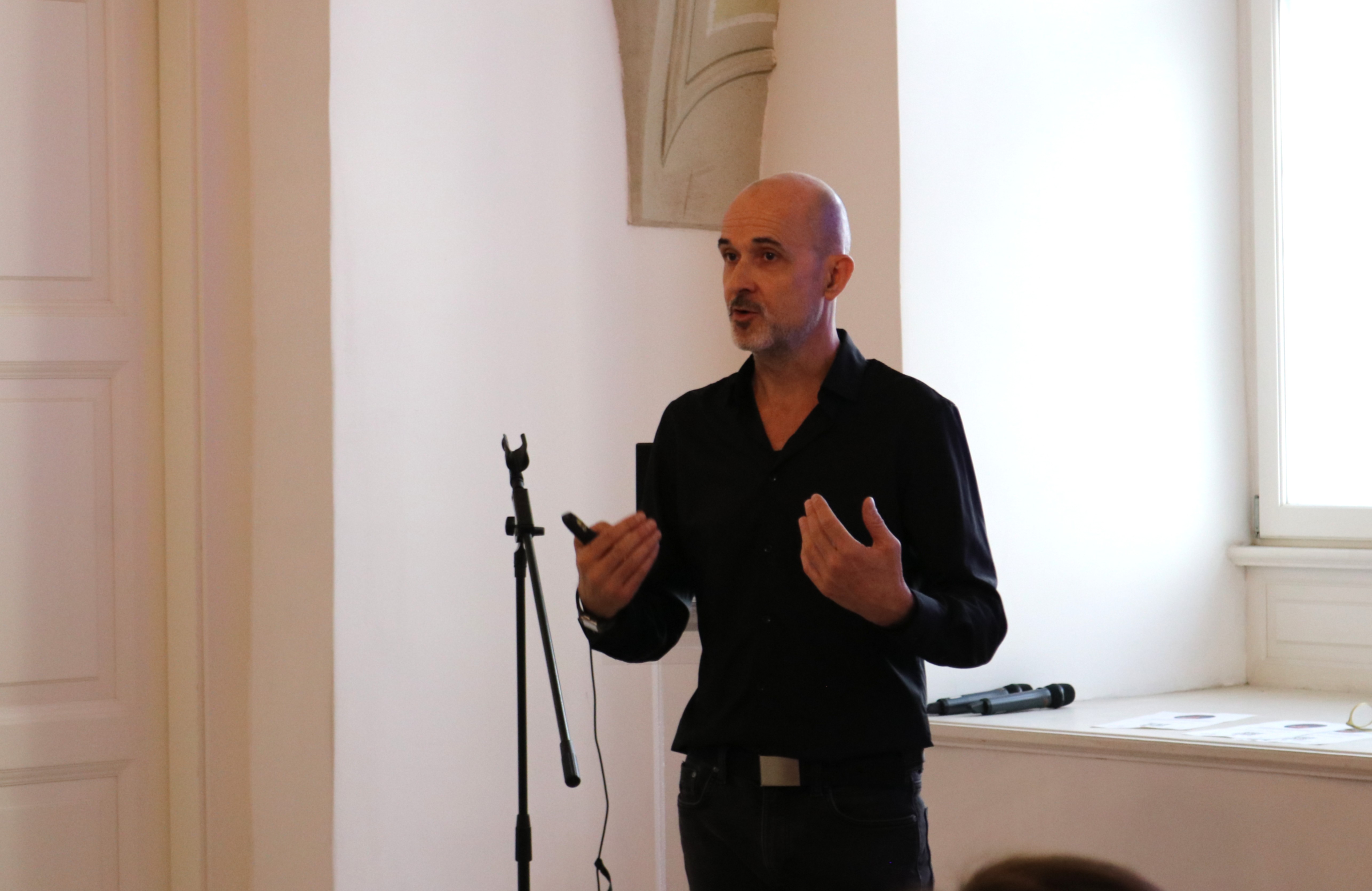 A saját élmény ereje a segítésben – Szakmai nap az addikciókról 